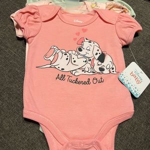 Disney Baby Girls’ 0-3 months Mixed Onesies
